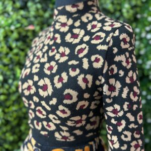 Blusa Cropped Farm Onça Flor (desapego)