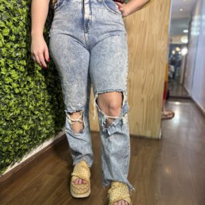 Calça & Jeans Clara Rasgada (Desapego)