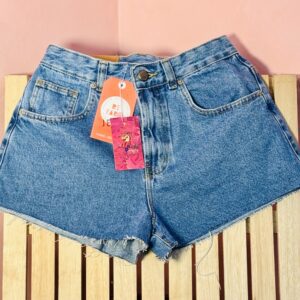 Short Curto Farm Jeans Evasê (Novo)