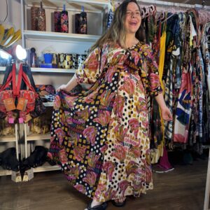Vestido Farm Viscose Meio a Meio Bananatic Desejo Rosa Preto (Desapego)