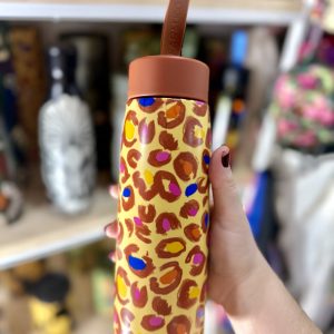 Garrafa Térmica Farm Que Sede Animal Print Onça 500ML (novo)
