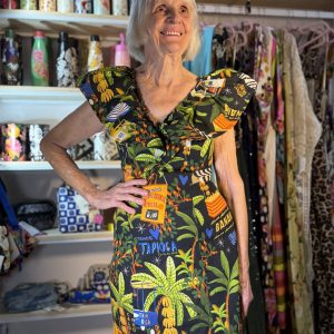 Vestido Farm Curto Caldinho Preto Verde TAM P (Desapego)