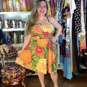 Vestido Farm Curto Verde Floral Chita Viscolinho Dinamarca Flores TAM GG (Desapego)