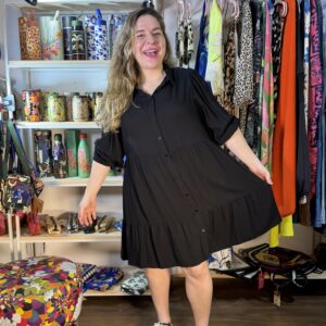 Vestido Curto Mangas Bufantes City Preto TAM GG (Desapego)