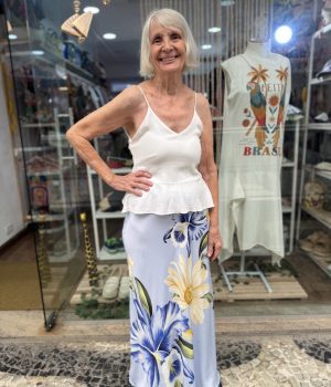 Saia Farm Enviesada Orquidário Bege Azul Claro (Novo)