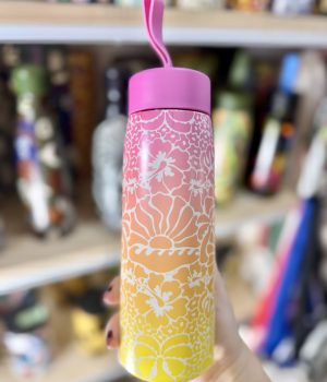 https://gabisemamis.com.br/produto/garrafa-termica-farm-que-sede-sunset-yoga-rosa-amarelo-500ml-novo/