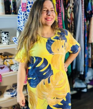 Blusa T-Shirt Farm Folhagem Amarela Neon Alongada (Desapego)