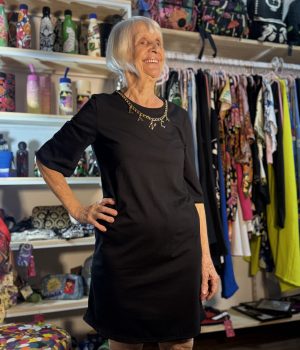 Vestido Curto Lança Perfume Preto Corrente TAM P (Novo)