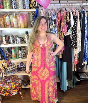 Vestido Farm Midi Trópico das Araras Rosa TAM P (Desapego)