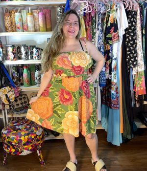 Vestido Farm Curto Verde Floral Chita Viscolinho Dinamarca Flores TAM GG (Desapego)