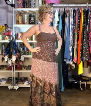 Vestido Garage Longo Marrom Retratos da Mata Onca Animal Print TAM P (Novo)