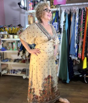 Vestido Garage Longo Cleo Ilha de Flores Bege Flot Mangas TAM P (Novo)
