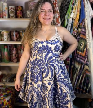Vestido Farm Curto Balonê Delicadeza de Banana Azul Renda Branco TAM G (Novo)
