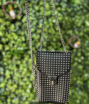 Mini Bolsa Preta Pérolas (desapego)