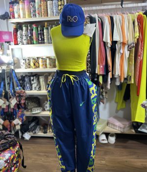 Calça Nike Copa do Mundo Brasil Azul Amarelo Verde TAM P (Novo)